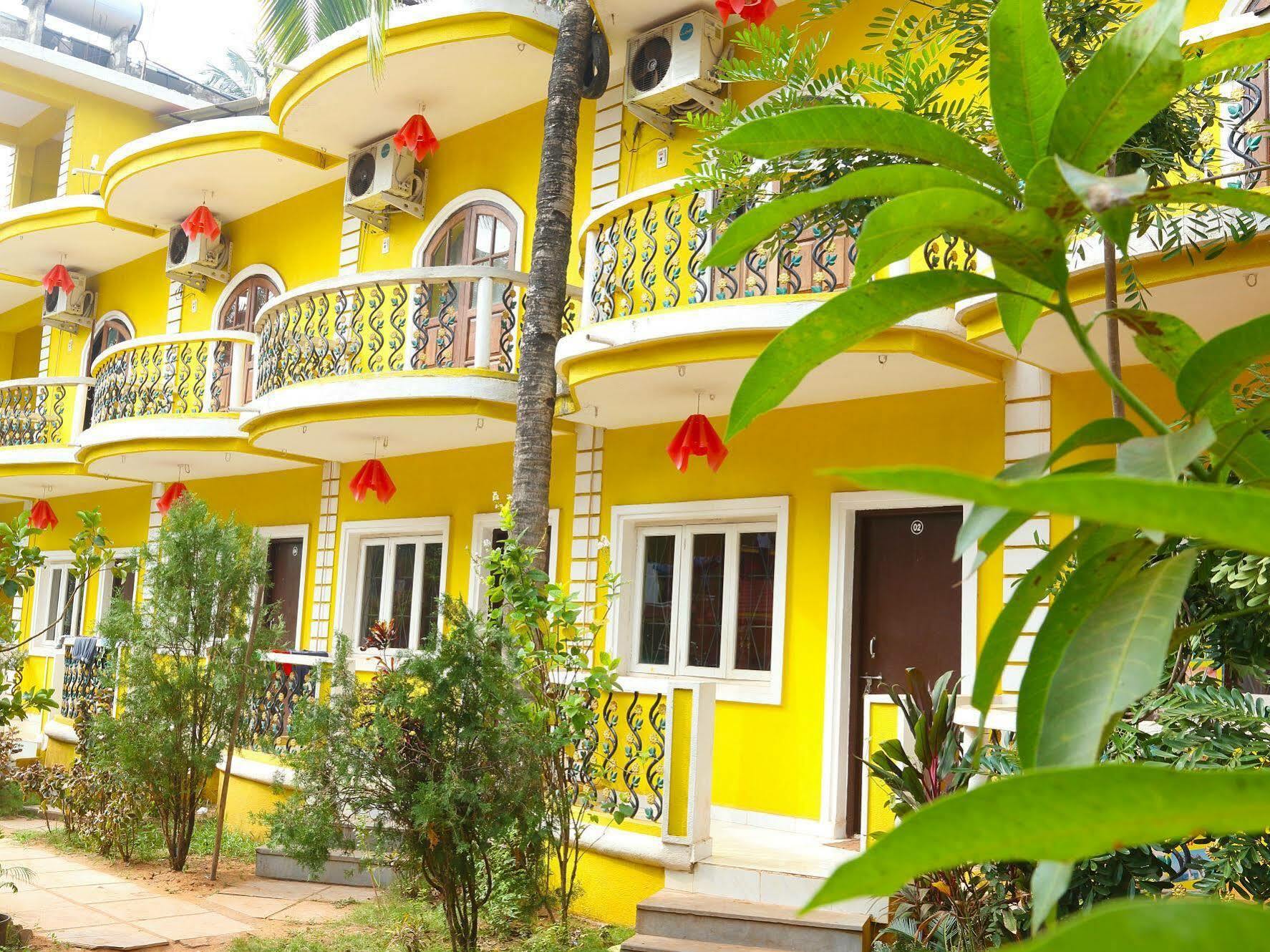 Dreams Palm Beach Resort Калангуте Екстериор снимка